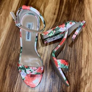 🌟 Steve Madden Carrson Heel 🌟